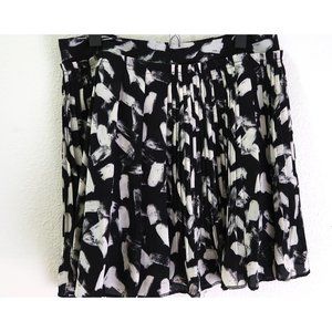 Loft B&W Pleated Skirt
